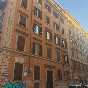 https://guesthouse-ava-roma.it-romehotels.com