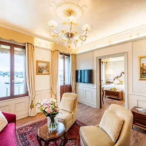 Monaco&grand Canal Venecia