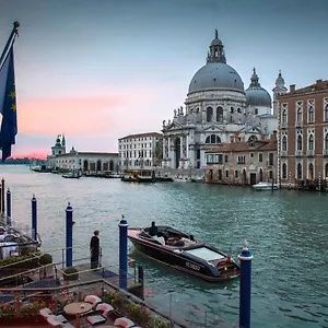 https://gritti-palace.hotelinveneto.com